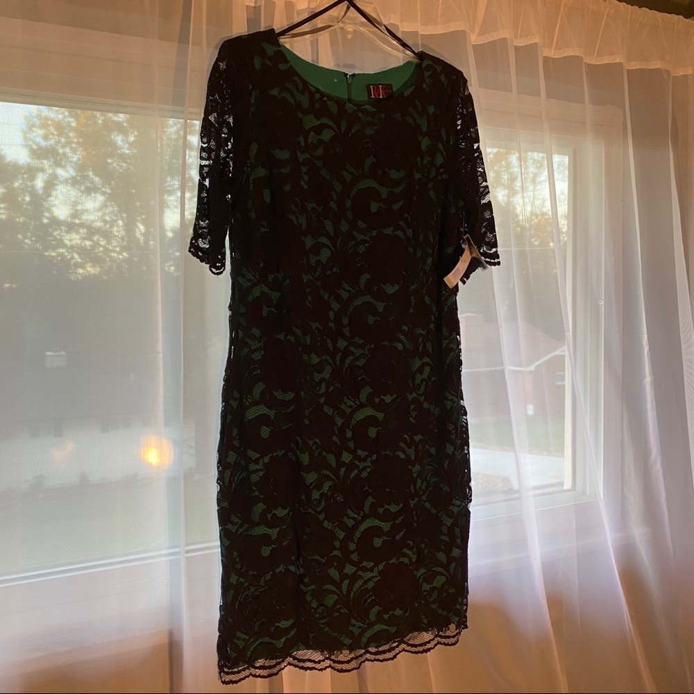 Emerald Green Lace Cocktail Dress